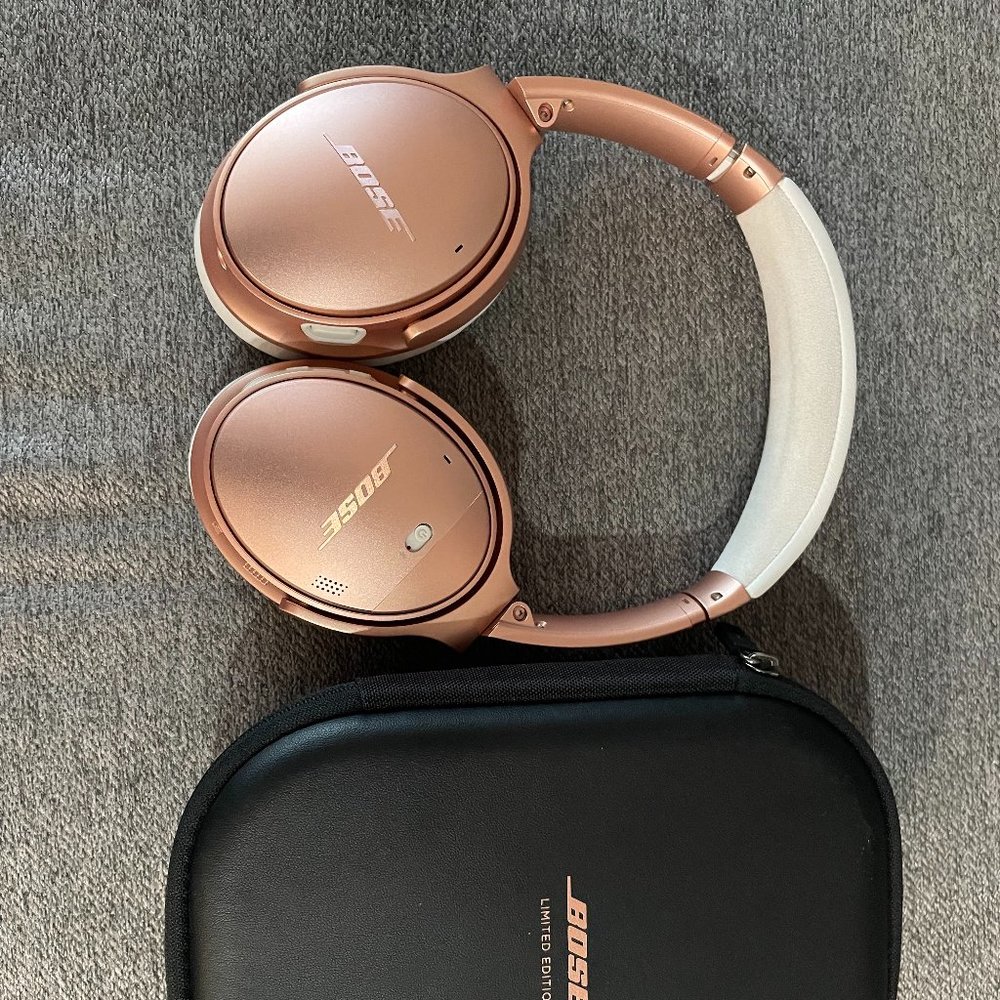 Limited Edition Rose Gold Bose QuietComfort 35 ii Over Ear Headphones